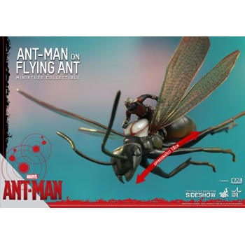 Ant-Man Ant-Man on Flying Ant MMS Compact Figure 10 cm